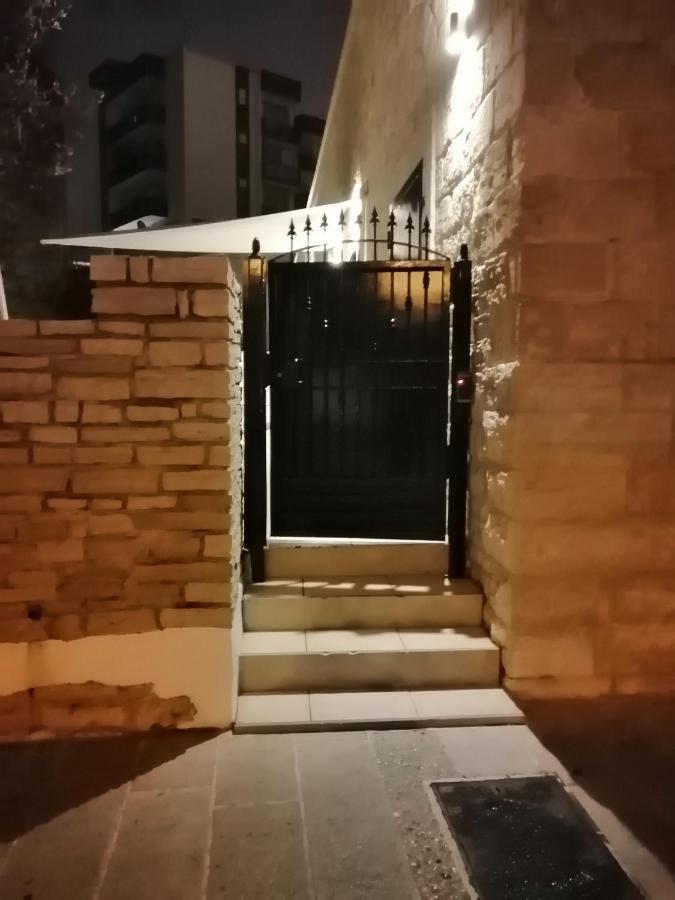 Tre Metri Sopra Il Mare Villa Bisceglie Exterior photo