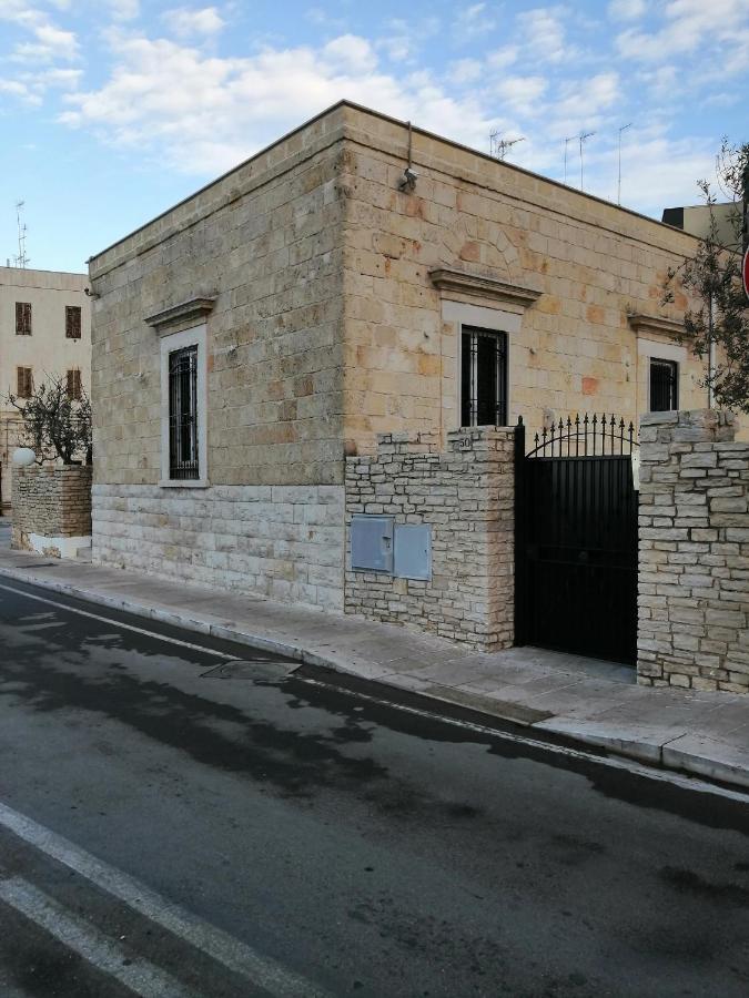 Tre Metri Sopra Il Mare Villa Bisceglie Exterior photo