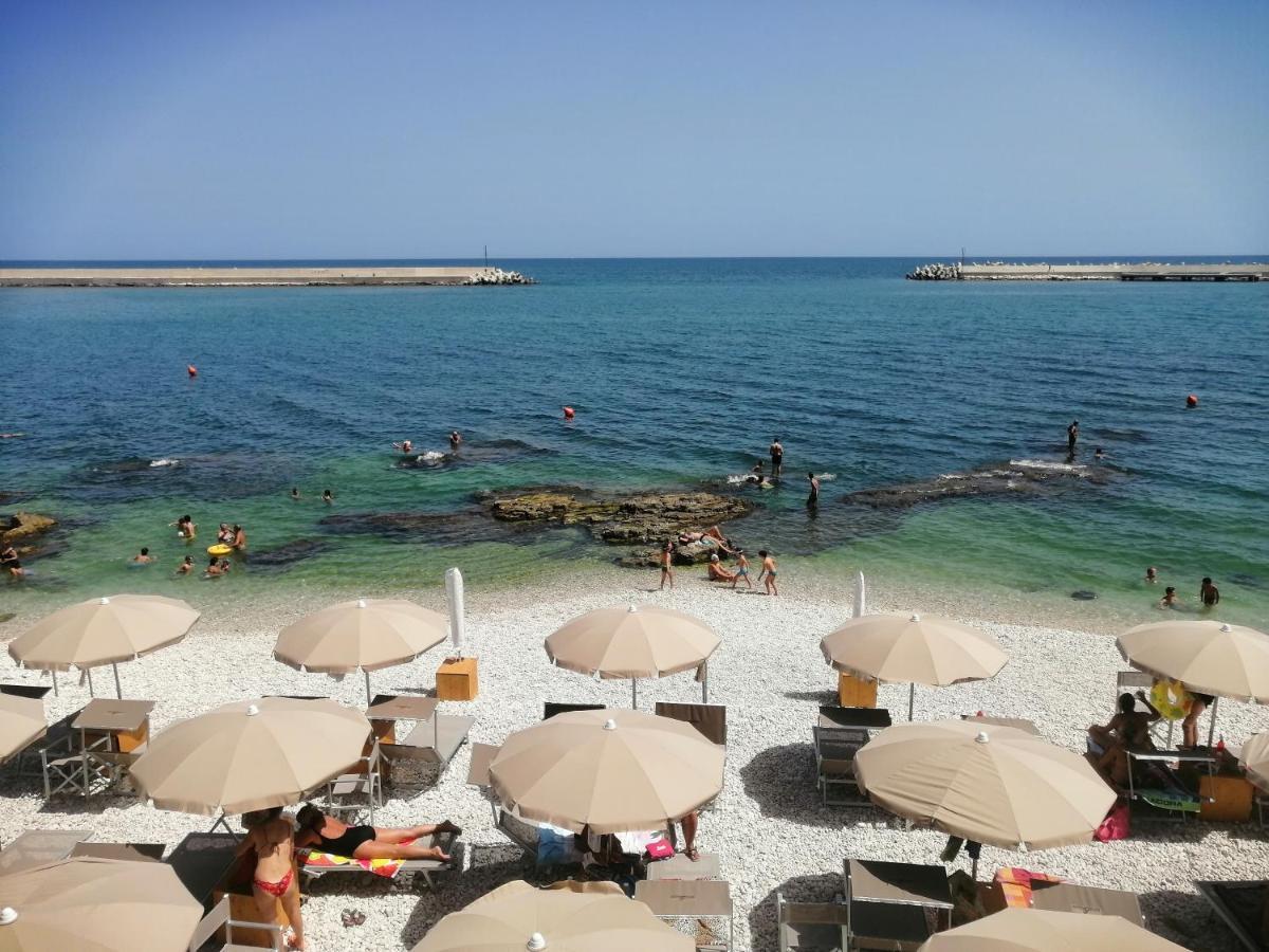 Tre Metri Sopra Il Mare Villa Bisceglie Exterior photo