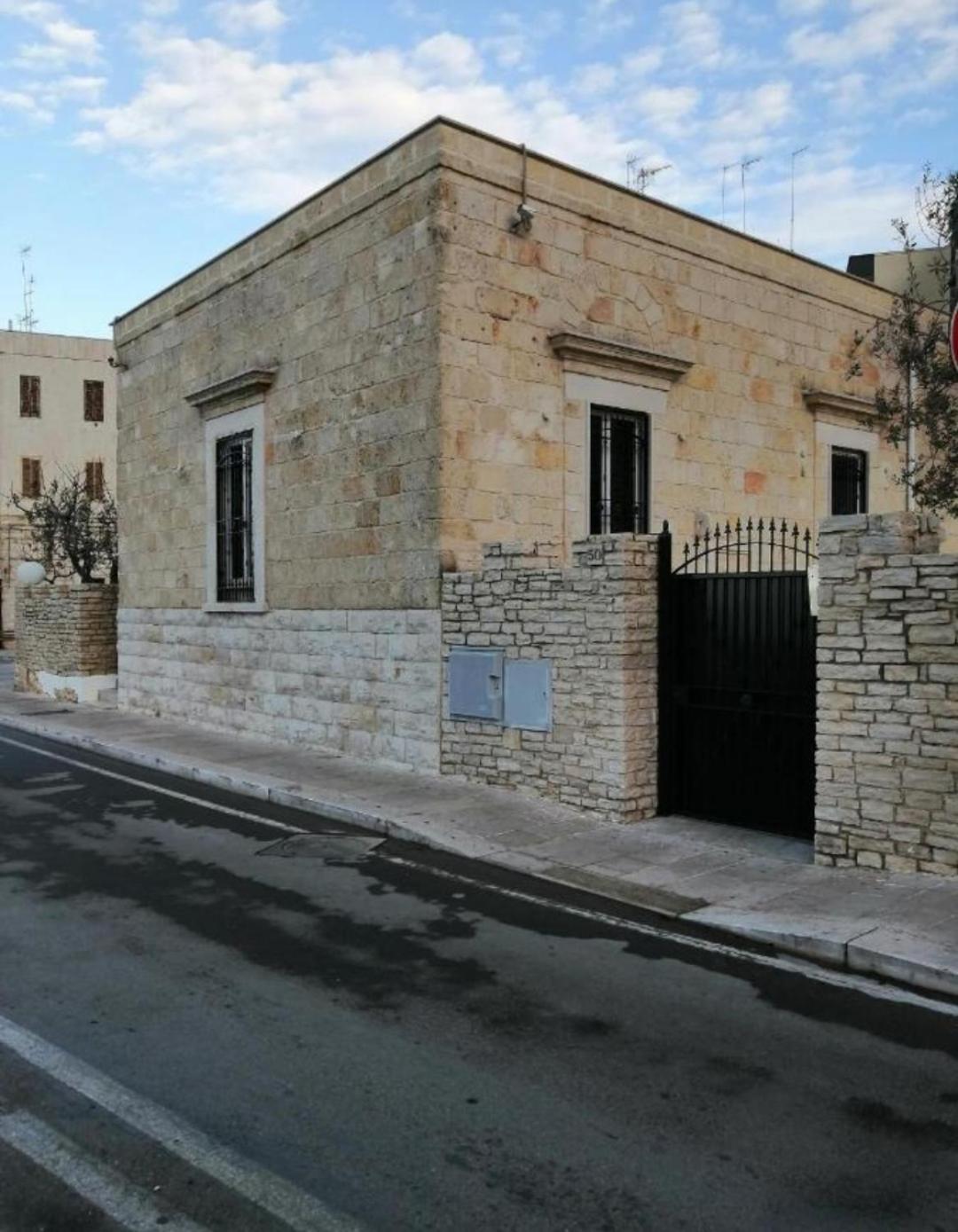 Tre Metri Sopra Il Mare Villa Bisceglie Exterior photo